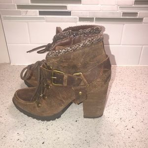 Brown Kensie booties